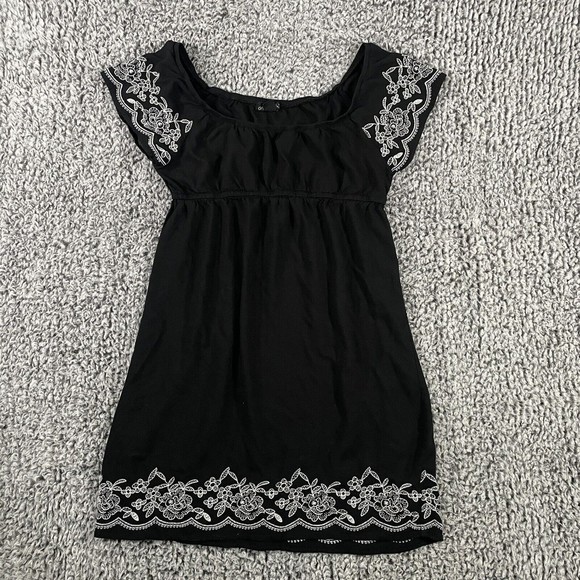 one clothing Dresses & Skirts - ONE Clothing Peplum Dress Black Embroidered Floral On or Off Shoulder Women's L
